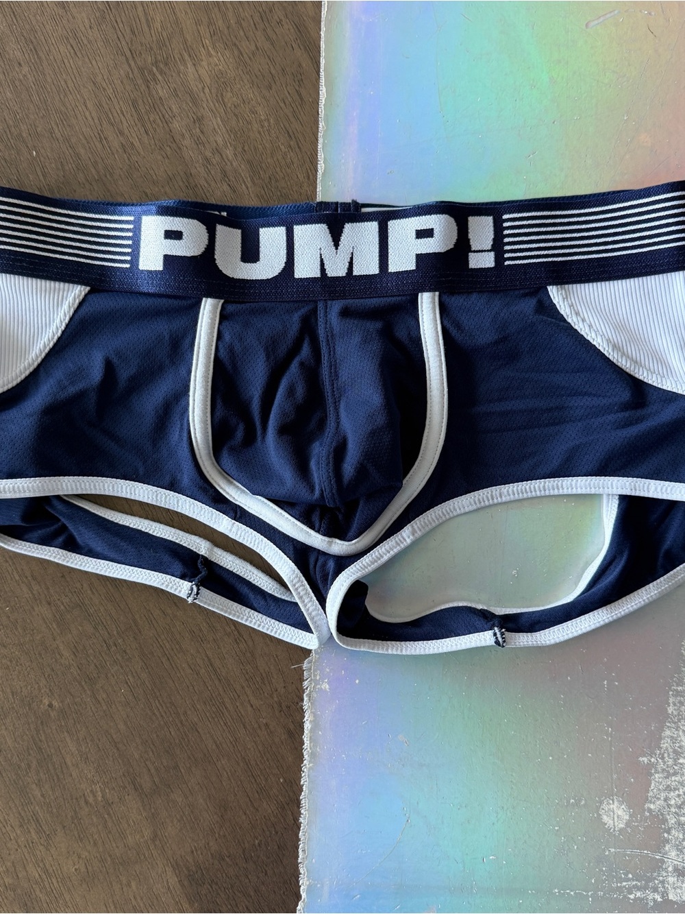 Men's Pump Navy and White Athletic Open Back Trunks size Medium